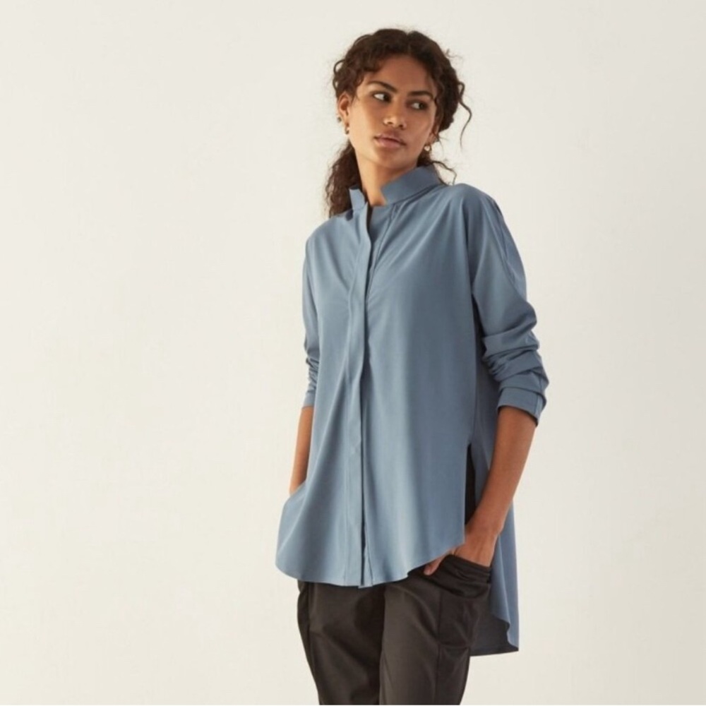 Aday Something Borrowed Shirt in Lake Size Medium